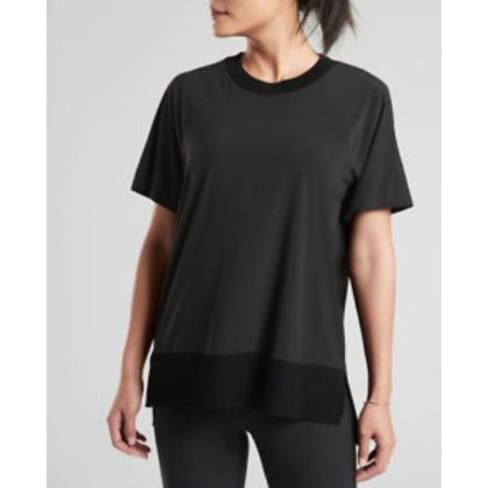 ATHLETA crew neck zephyr tee in black size XS